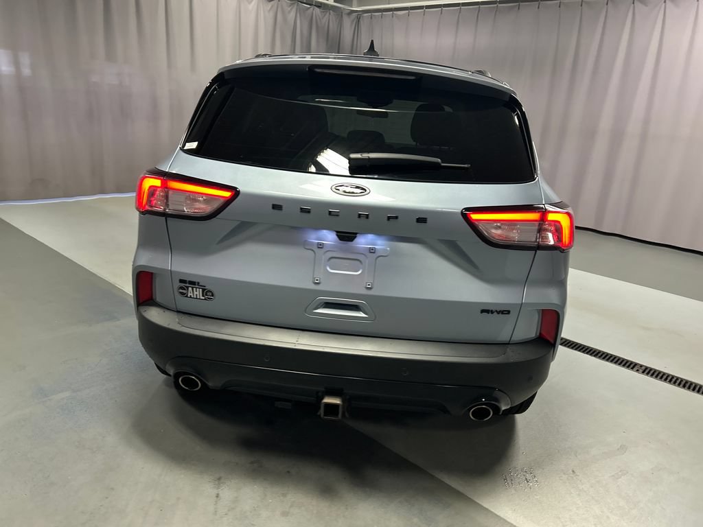 Used 2022 Ford Escape SEL w/ SEL Stealth AWD Package image 6