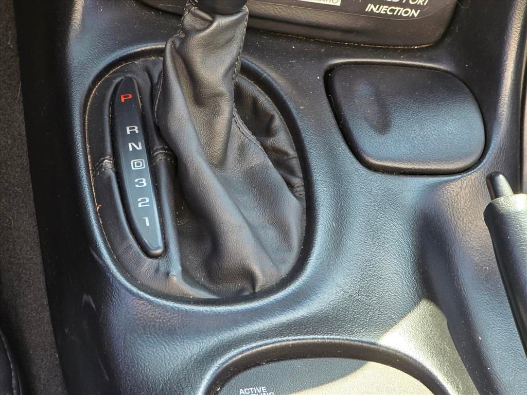 Used 2001 Chevrolet Corvette Convertible w/ Preferred Equipment Group2 image 15