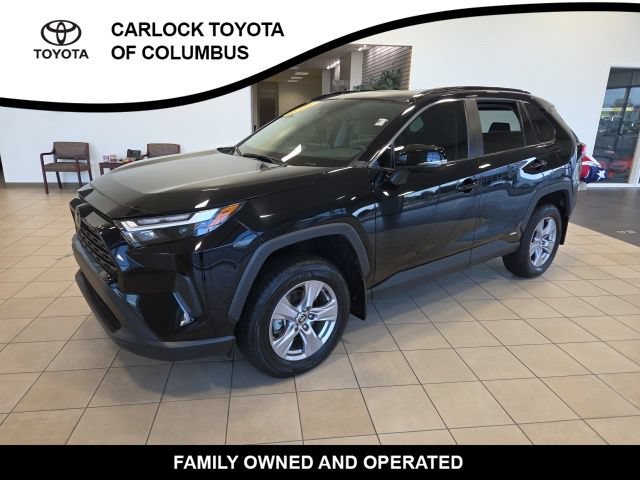 Used 2025 Toyota RAV4 XLE w/ Convenience Package AWD/4WD image 3