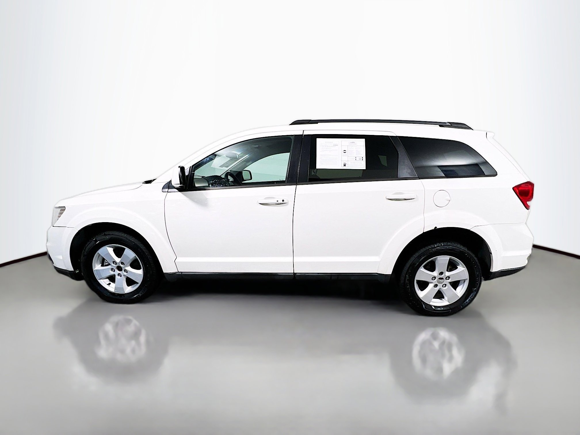 Used 2012 Dodge Journey SXT image 9