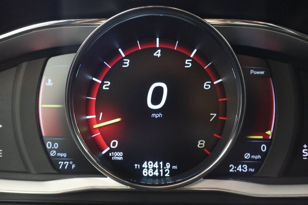 Used 2016 Volvo XC70 T5 Premier AWD/4WD image 17
