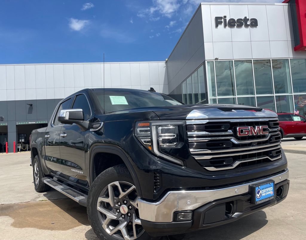 Used 2024 GMC Sierra 1500 SLT AWD/4WD image 1