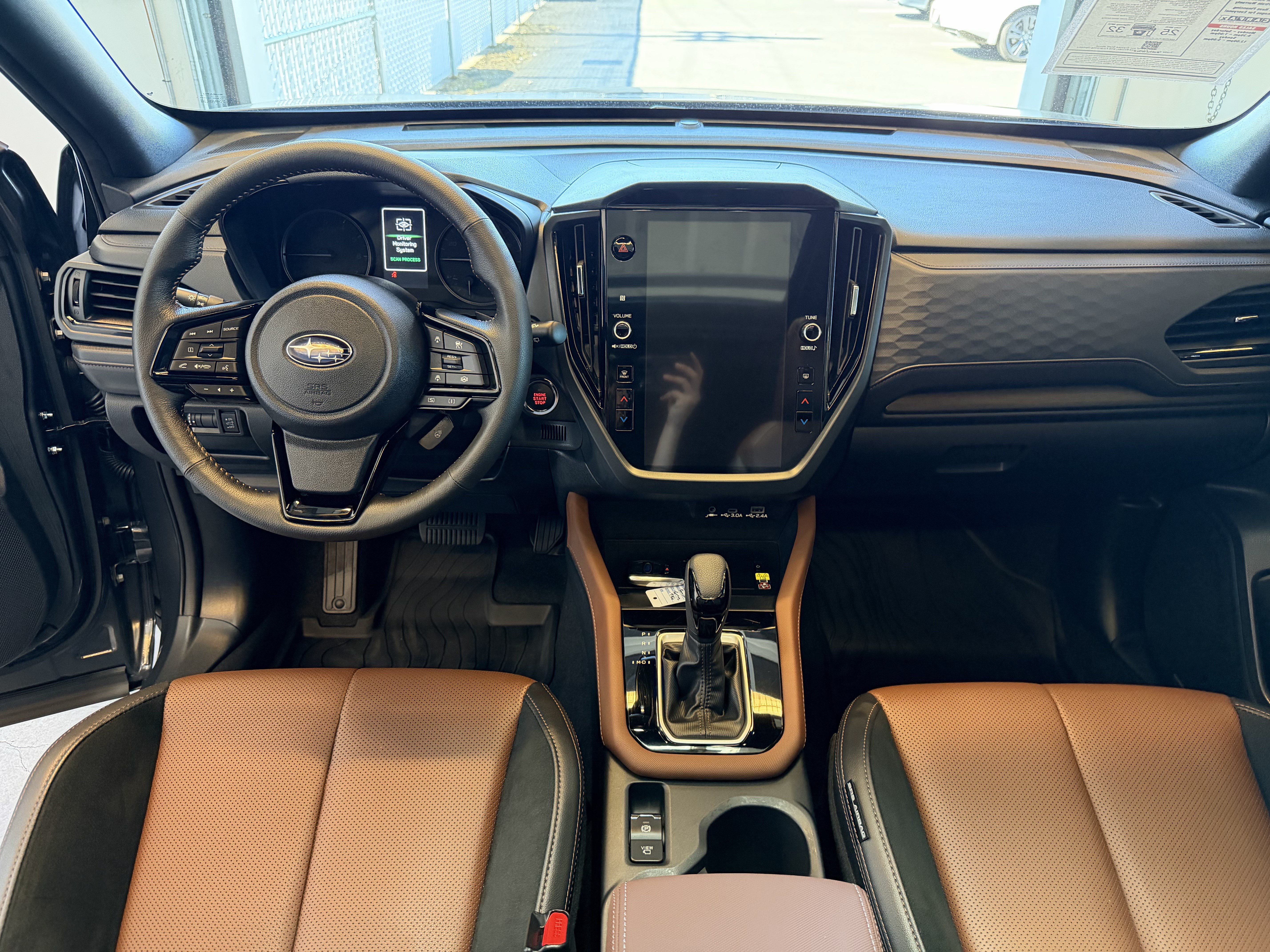 Used 2025 Subaru Forester Touring w/ Popular Package - Touring AWD/4WD image 10