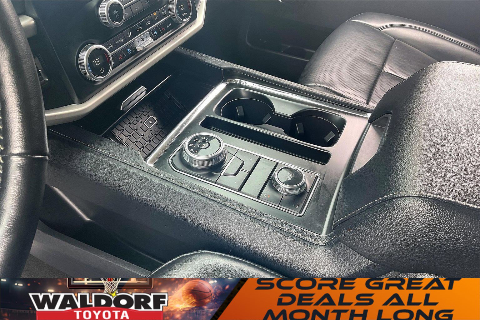 Used 2024 Ford Expedition XLT image 22