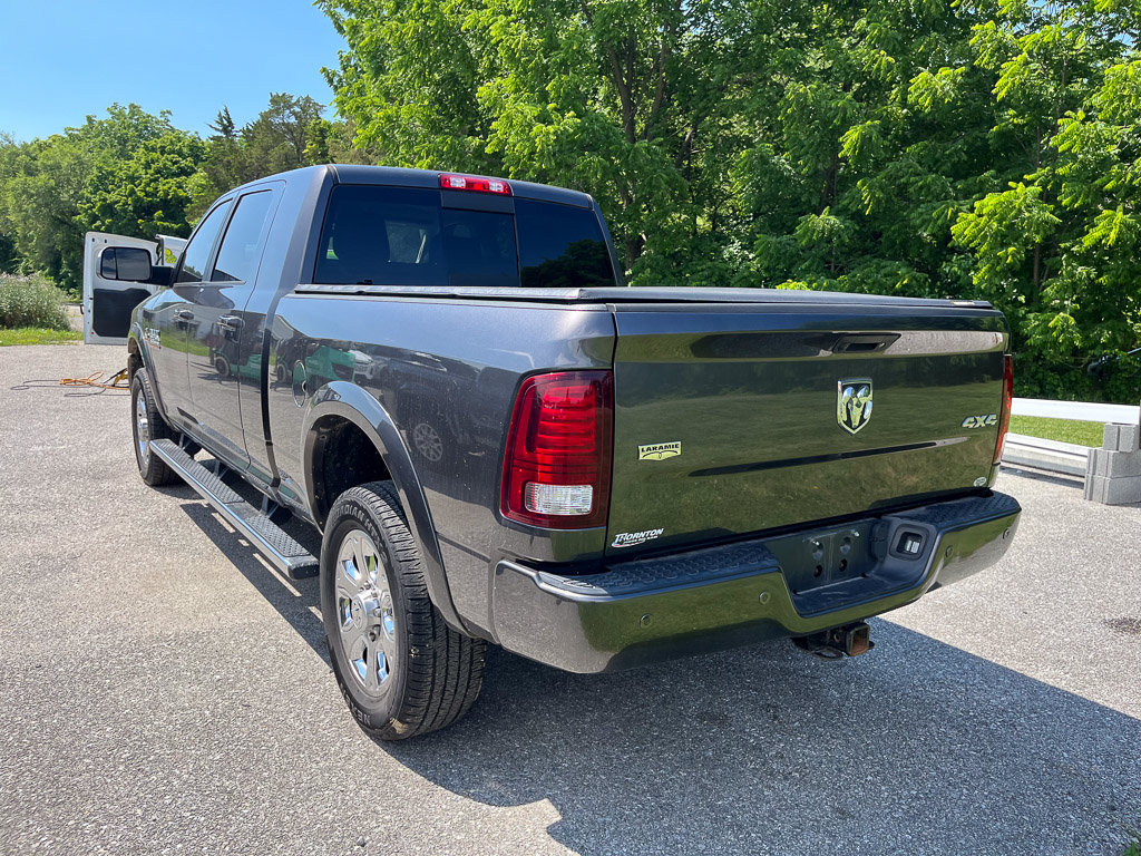 Used 2018 RAM 3500 Laramie w/ Sport Appearance Group AWD/4WD image 3