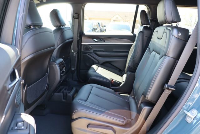 New 2026 Jeep Grand Cherokee L Limited AWD/4WD image 38