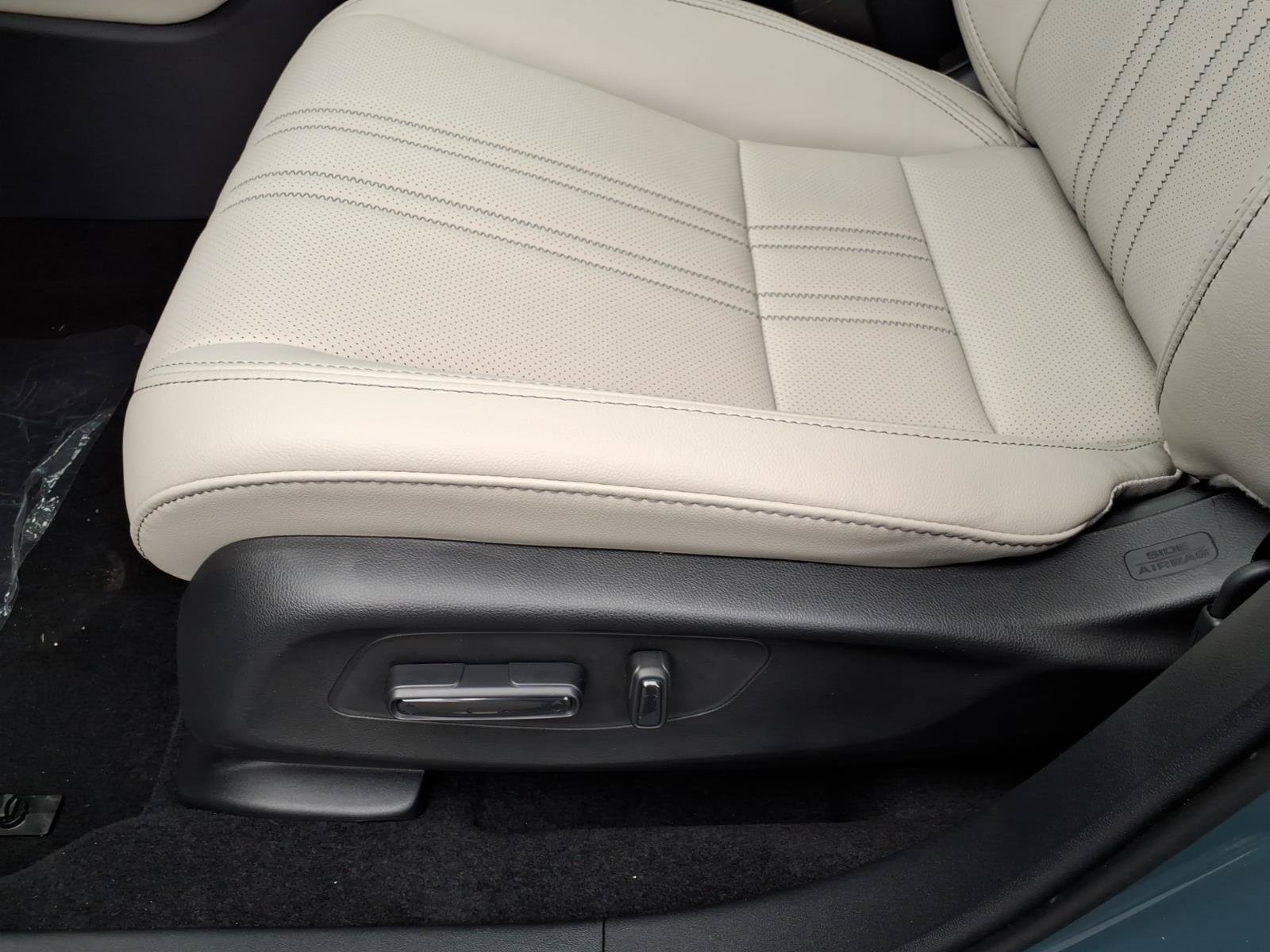 New 2027 Honda HR-V EX-L image 13