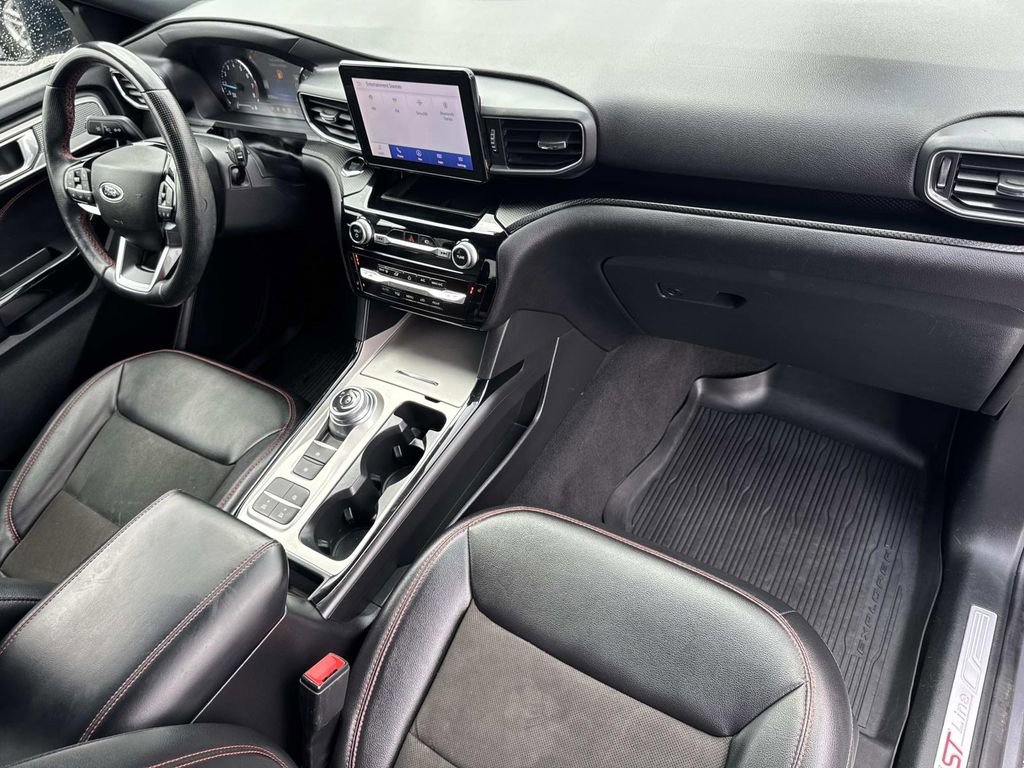 Certified 2022 Ford Explorer ST-Line w/ Class IV Trailer Tow Package image 30