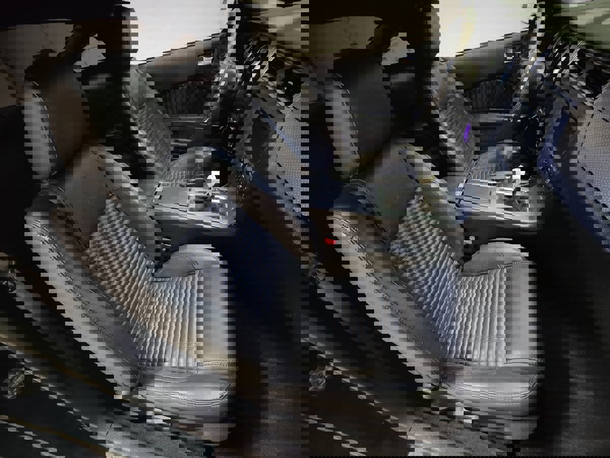 Used 2011 Ford Mustang Shelby GT500 w/ SVT Performance Pkg image 12