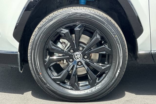 Certified 2024 Toyota RAV4 SE AWD/4WD image 31