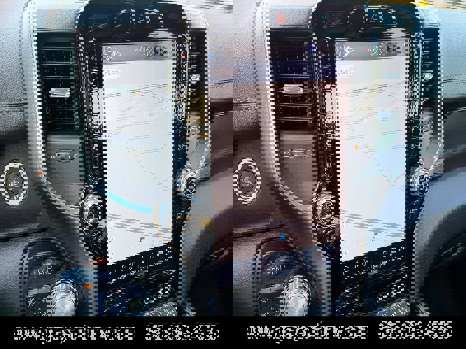 Used 2023 RAM 1500 Laramie AWD/4WD image 32