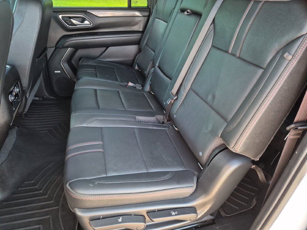 Used 2021 Chevrolet Suburban RST AWD/4WD image 26