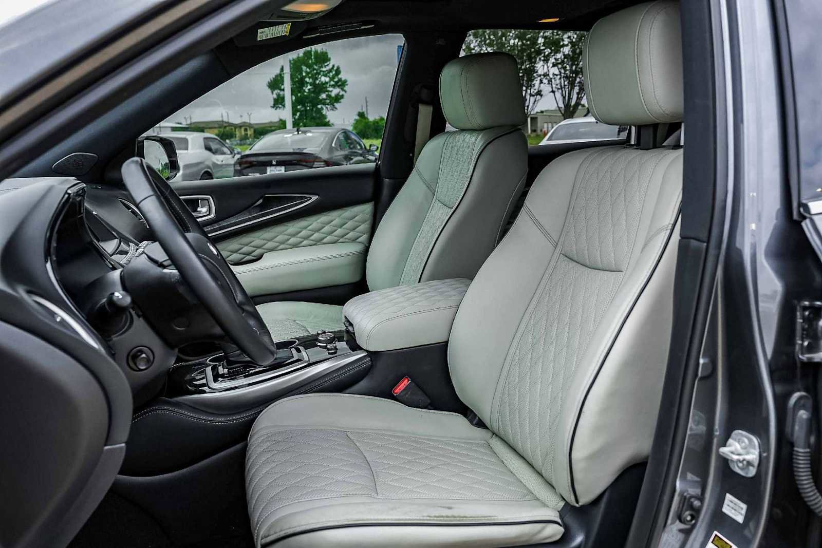 Used 2019 INFINITI QX60 Luxe w/ Limited Package image 9