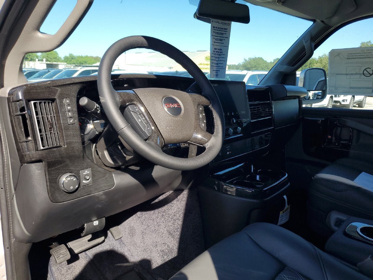 New 2026 GMC Savana 2500 Extended w/ Driver Convenience Package RWD image 22
