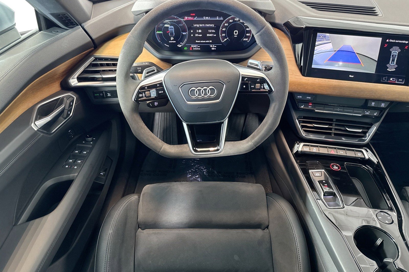 Used 2022 Audi e-tron GT Premium Plus AWD/4WD image 20