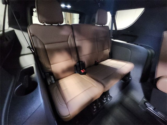 New 2026 Chevrolet Suburban High Country image 18