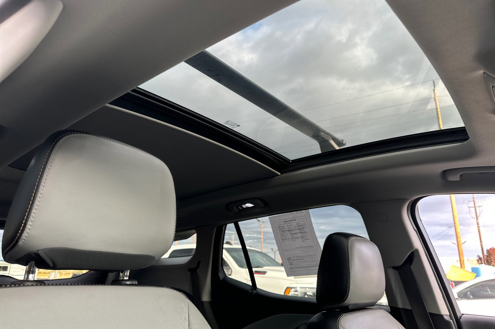 Used 2020 GMC Terrain SLT w/ Preferred Package image 18