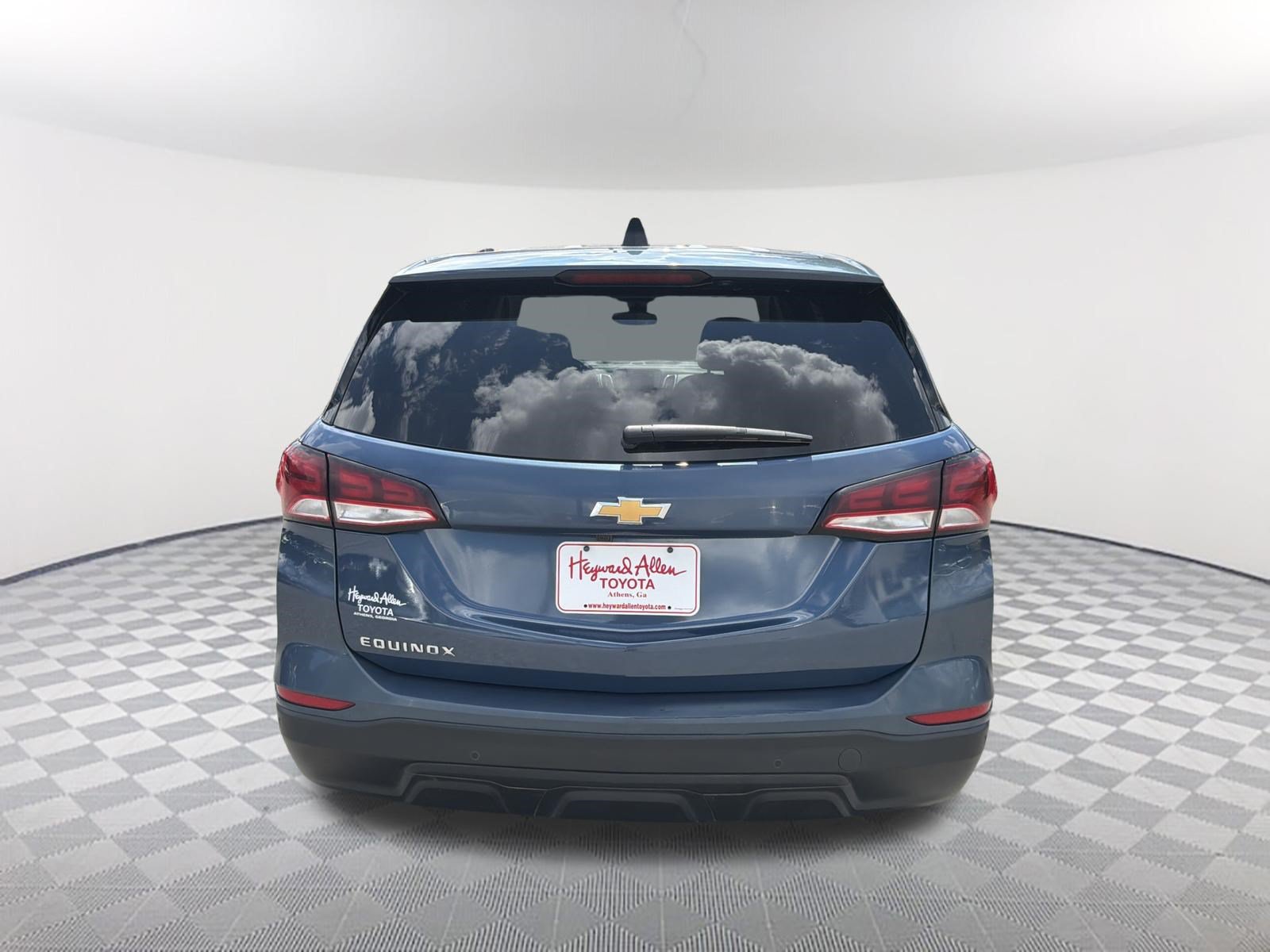 Used 2024 Chevrolet Equinox LS w/ LS Convenience Package FWD image 16