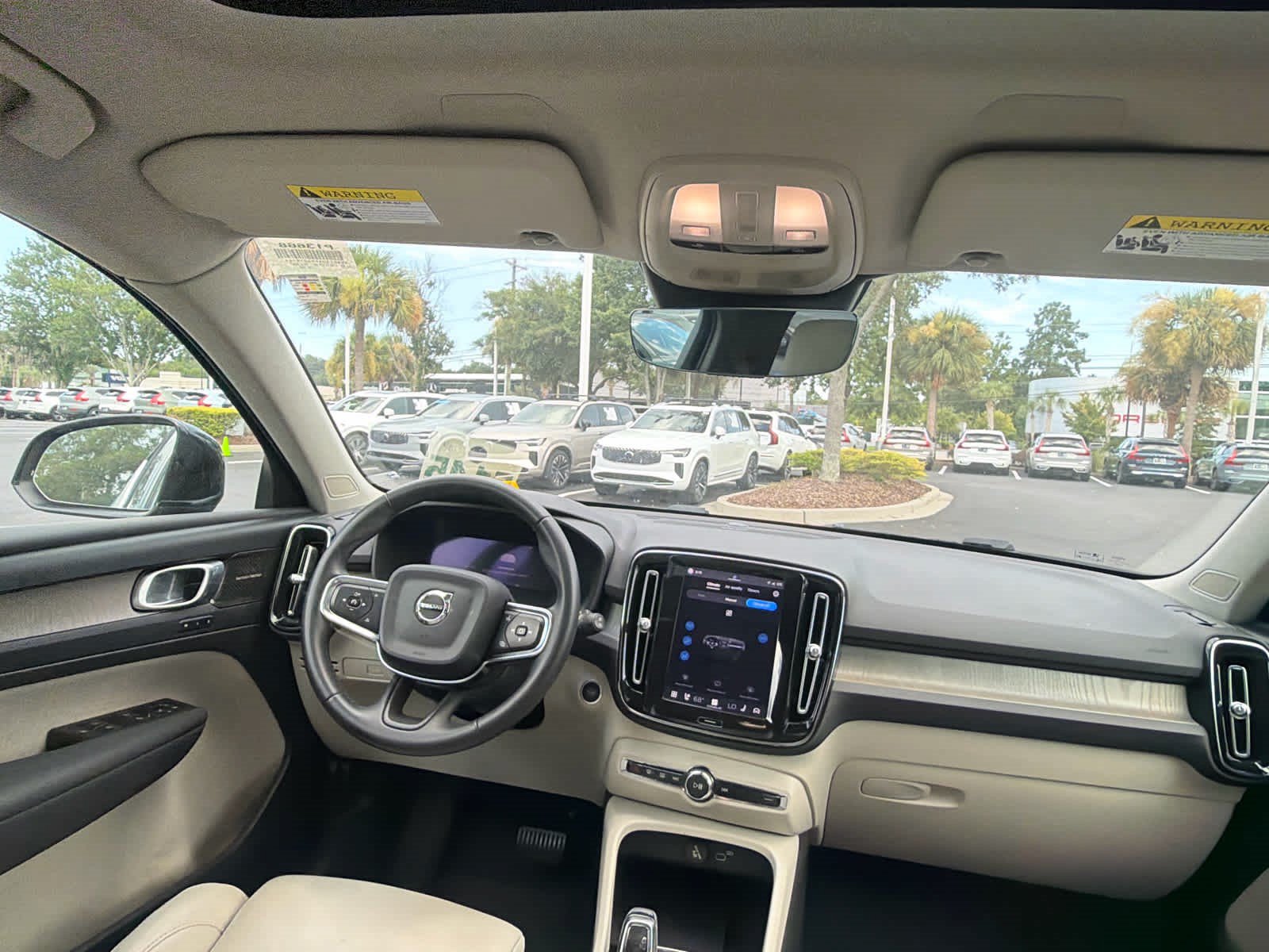 Used 2023 Volvo XC40 B5 Ultimate w/ Climate Package AWD/4WD image 21