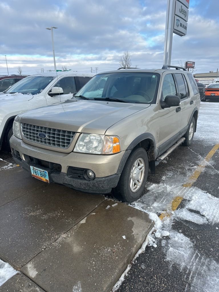 Used 2003 Ford Explorer XLT image 4