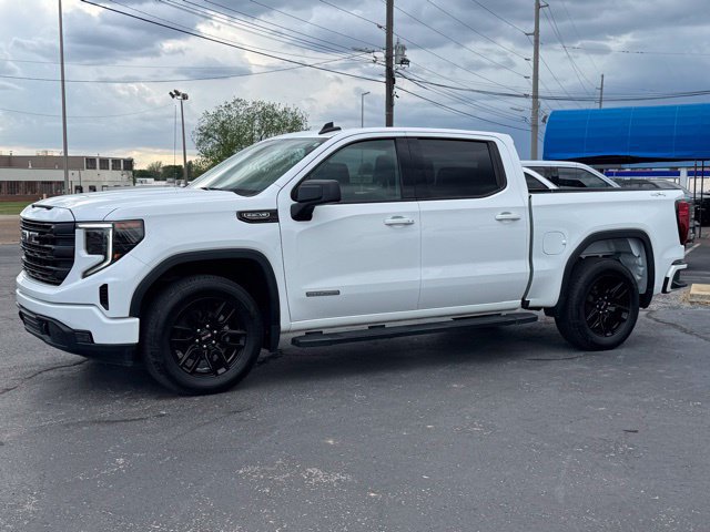 Used 2024 GMC Sierra 1500 Elevation w/ LPO, Elevation Black Package AWD/4WD image 3