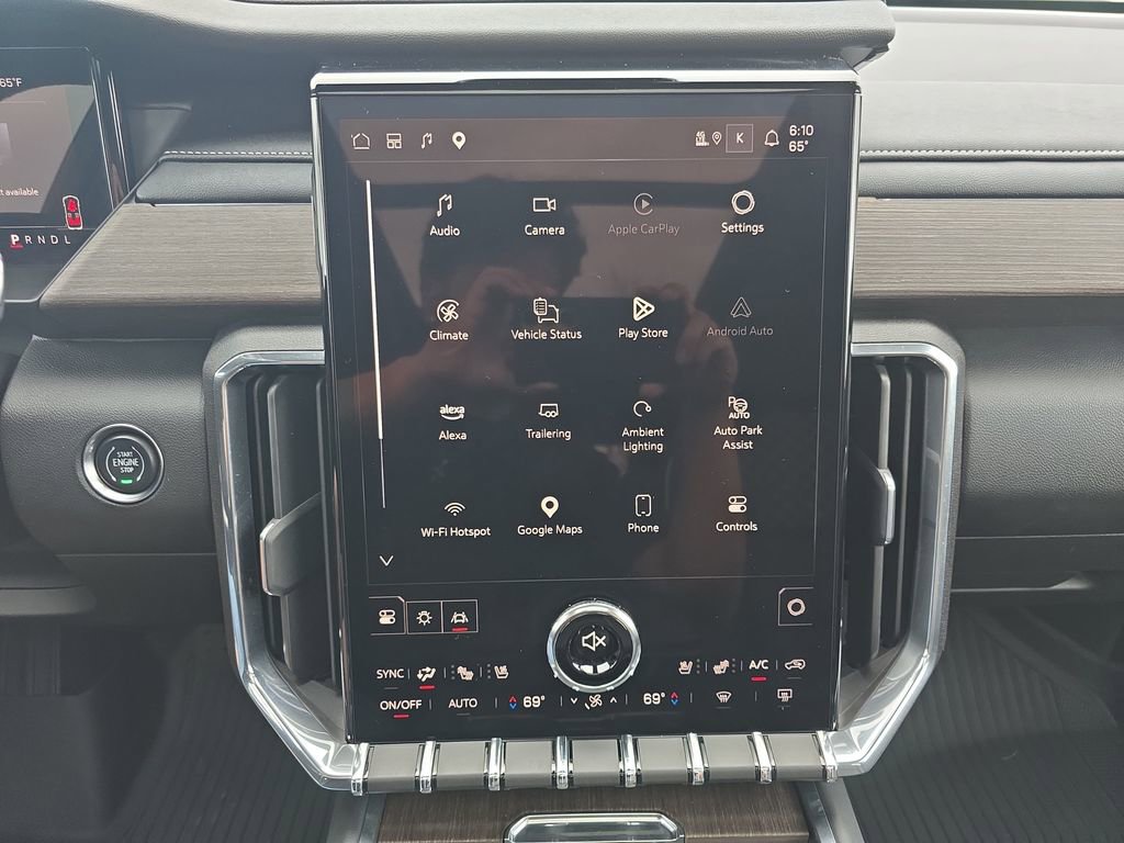 Used 2024 GMC Acadia Denali w/ Super Cruise Package image 23