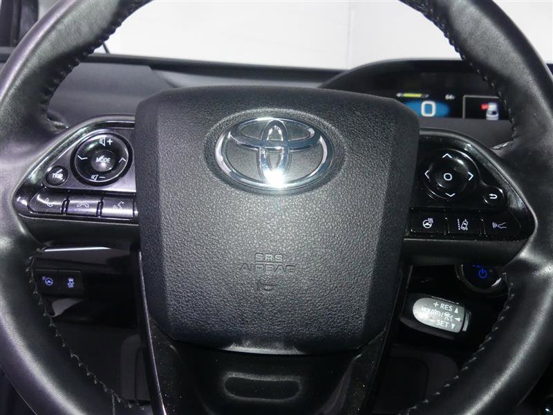 Used 2022 Toyota Prius AWD image 31