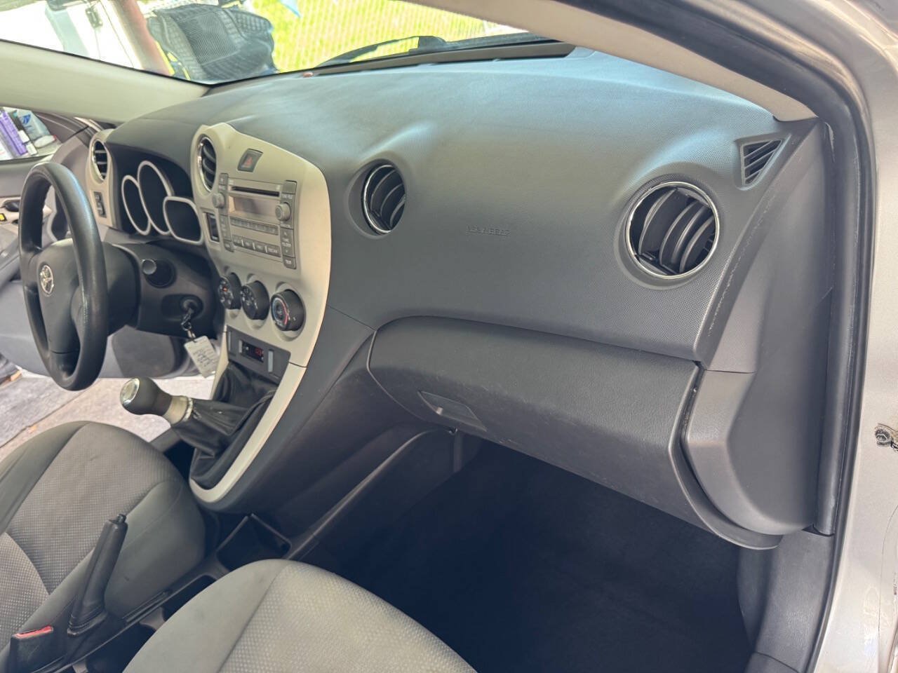 Used 2009 Toyota Matrix FWD image 11