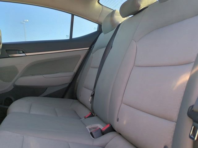 Used 2017 Hyundai Elantra SE image 13