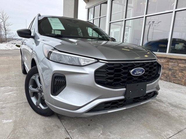 Used 2024 Ford Escape ST-Line AWD/4WD image 1