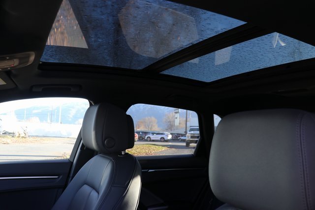 Used 2025 Audi Q3 2.0T Premium image 16