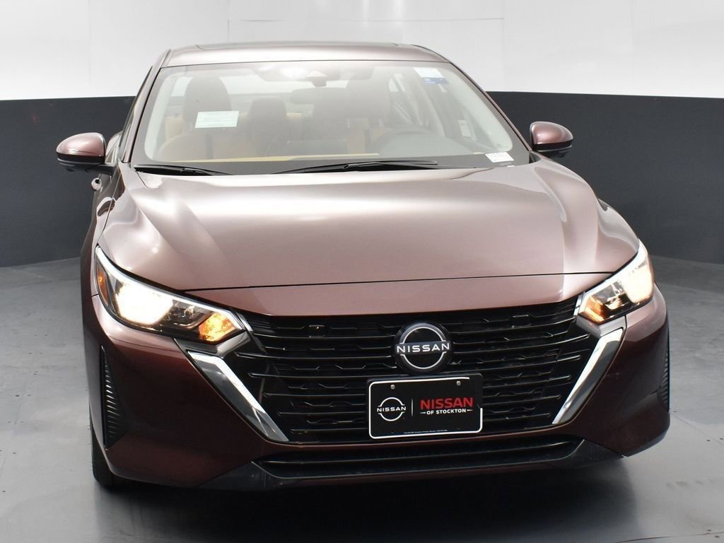 New 2025 Nissan Sentra SV w/ SV Premium Package image 2