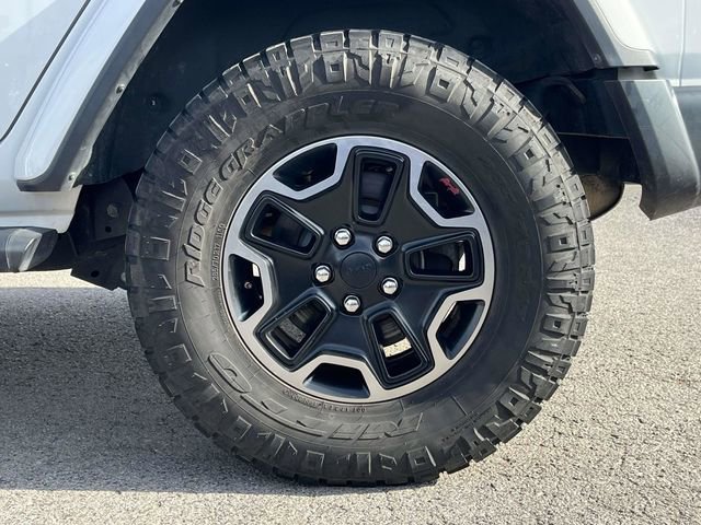 Used 2020 Jeep Wrangler Unlimited Sahara image 11