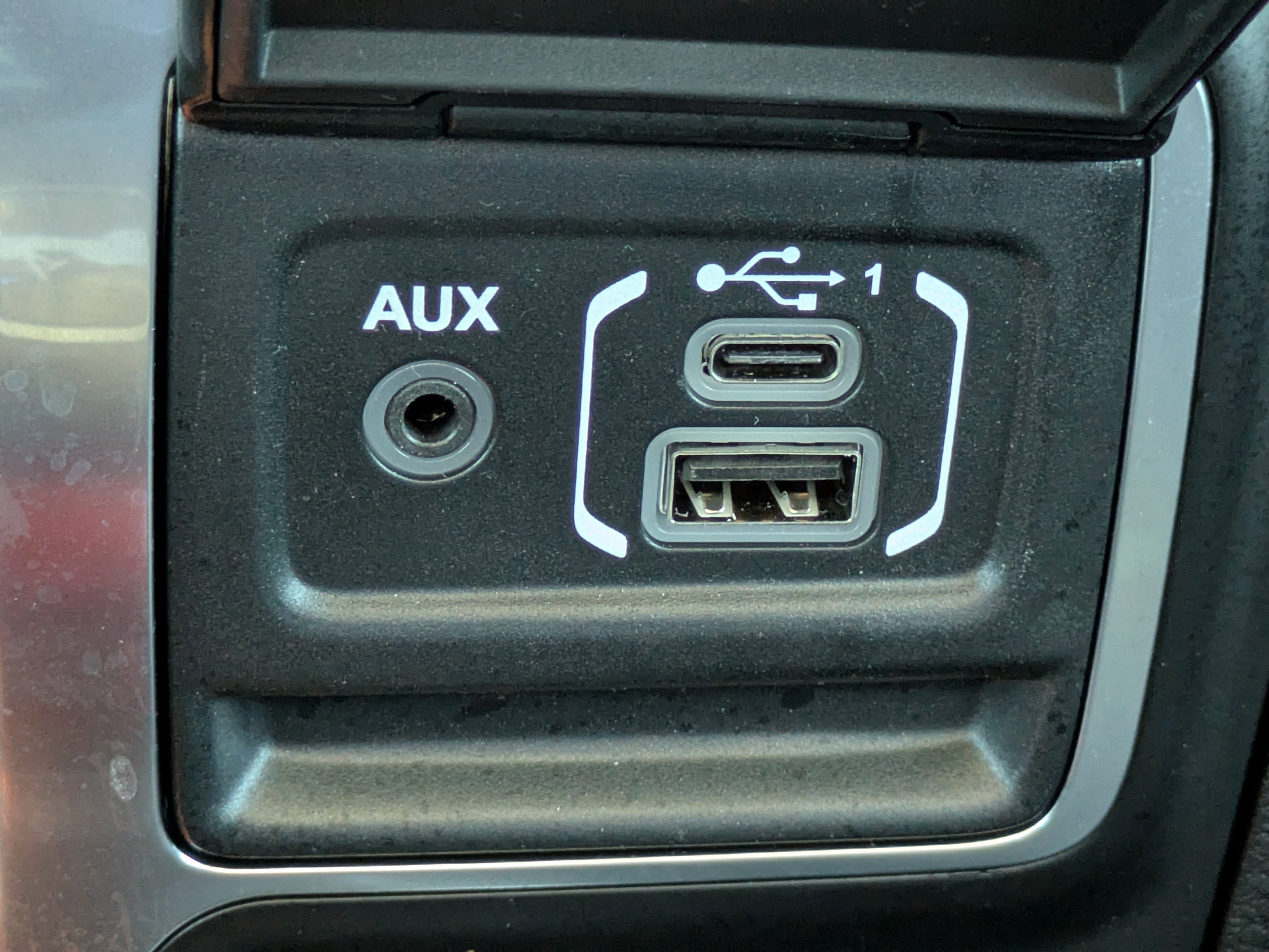 Used 2025 Jeep Wrangler Sport image 21