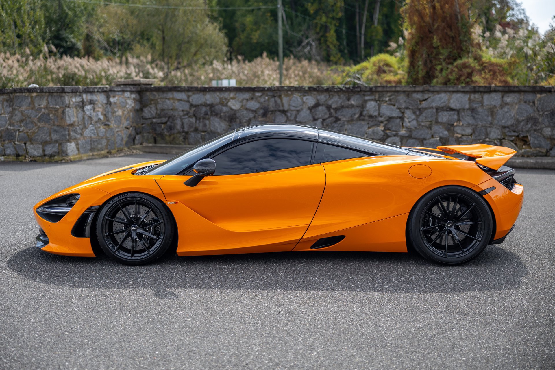 Used 2019 McLaren 720S RWD image 23