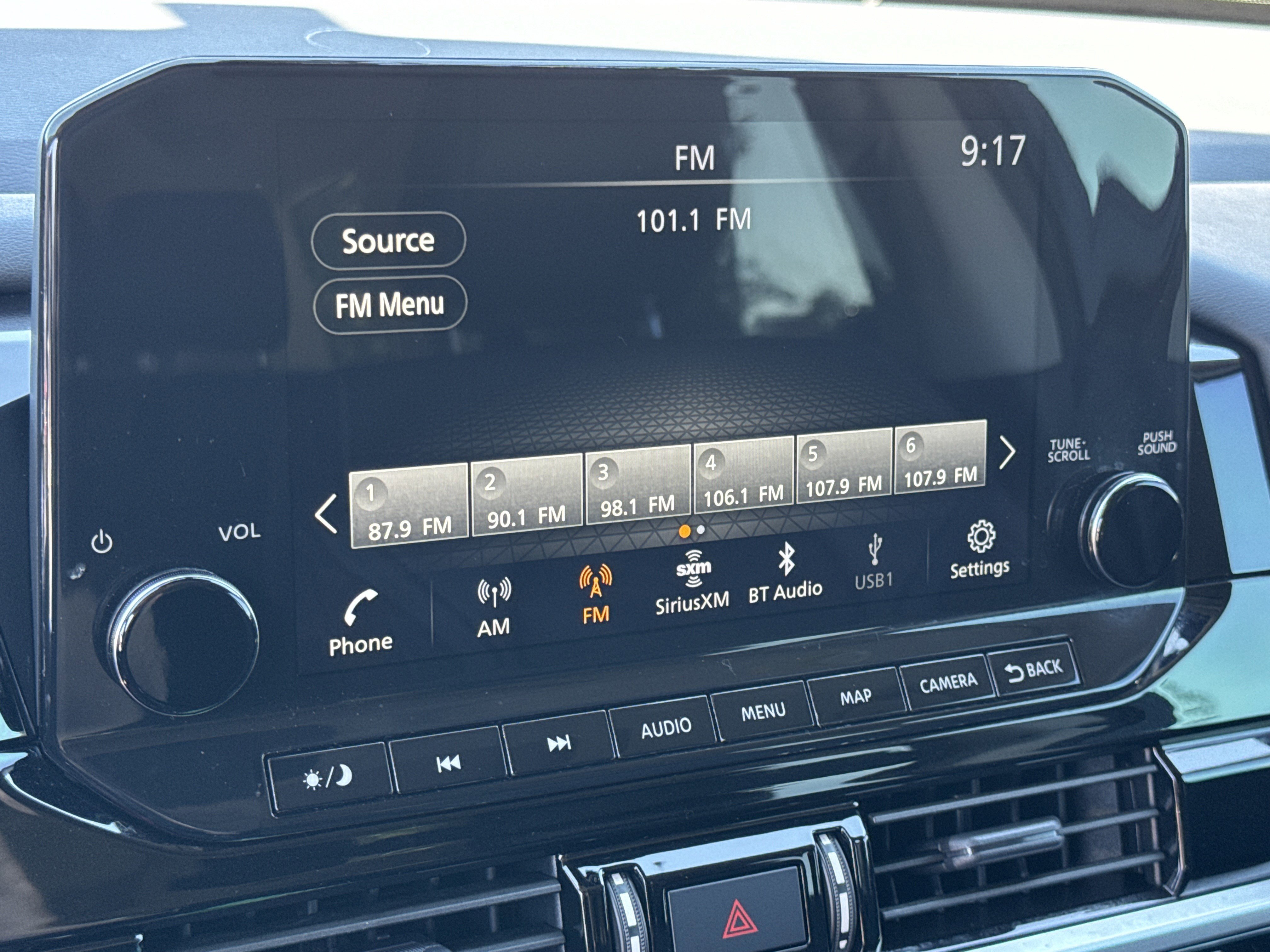 Used 2023 Nissan Pathfinder Platinum image 35