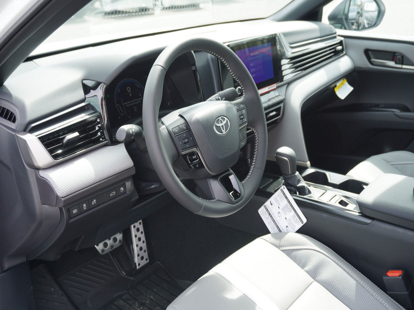 New 2026 Toyota Camry SE FWD image 19