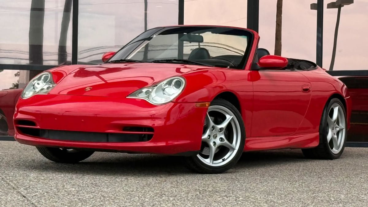 Used 2002 Porsche 911 Carrera 4 AWD/4WD image 5