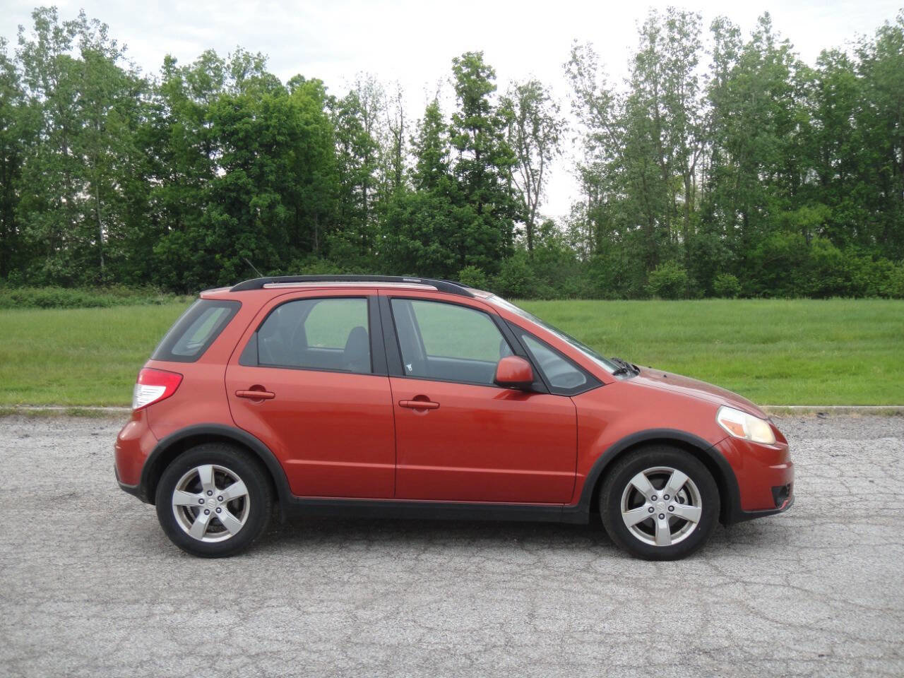 Used 2012 Suzuki SX4 AWD Hatchback image 6