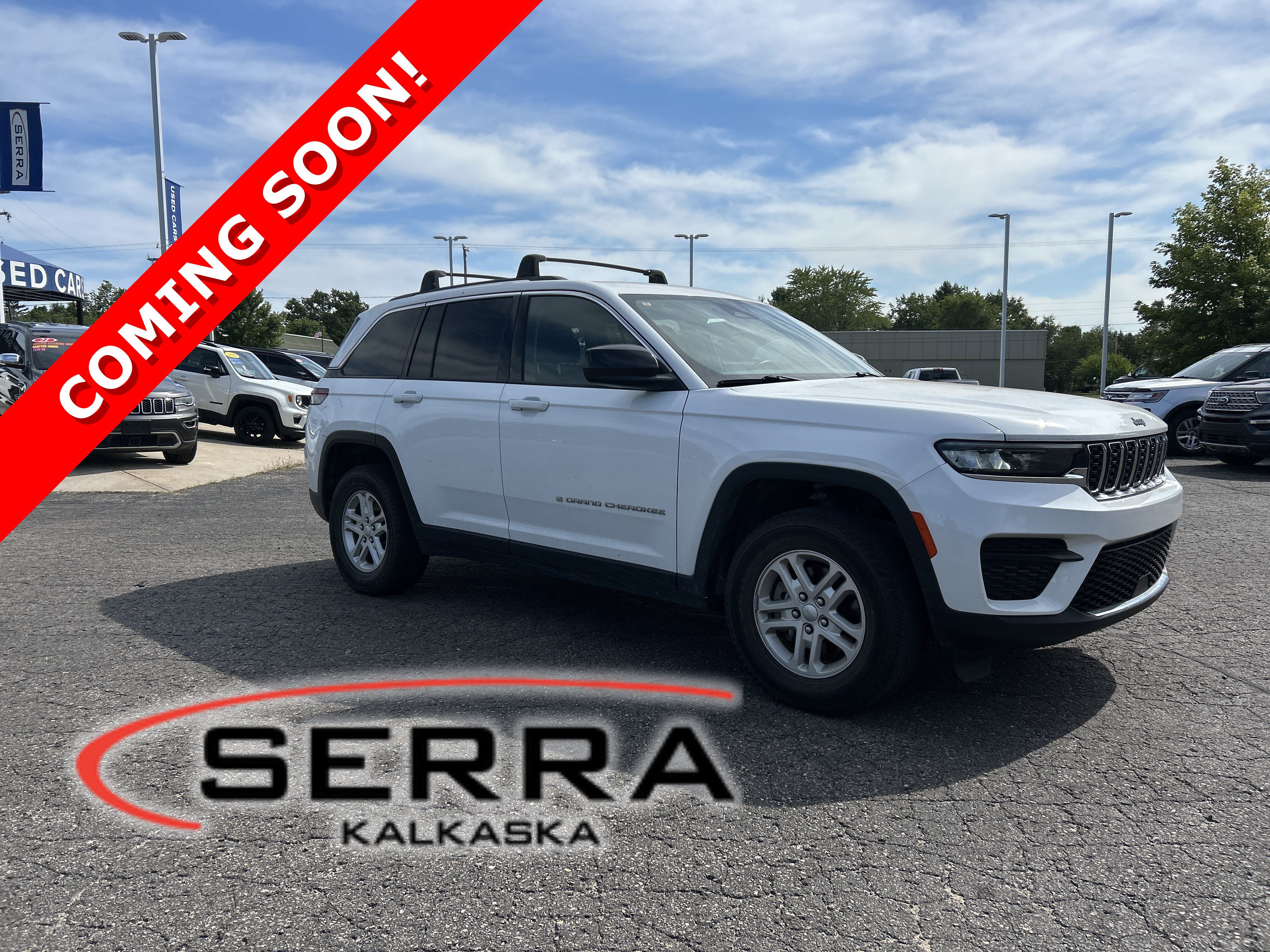 Used 2022 Jeep Grand Cherokee Laredo w/ Luxury Tech Group I