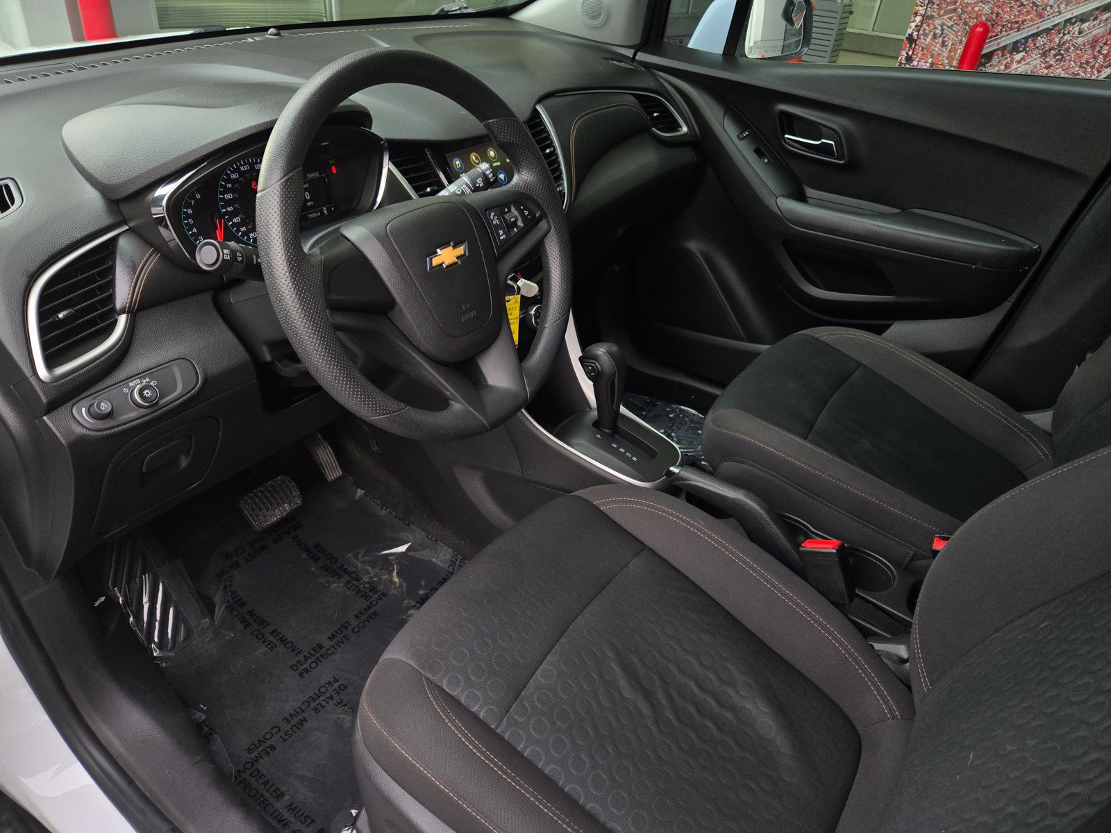 Used 2018 Chevrolet Trax LS FWD image 8