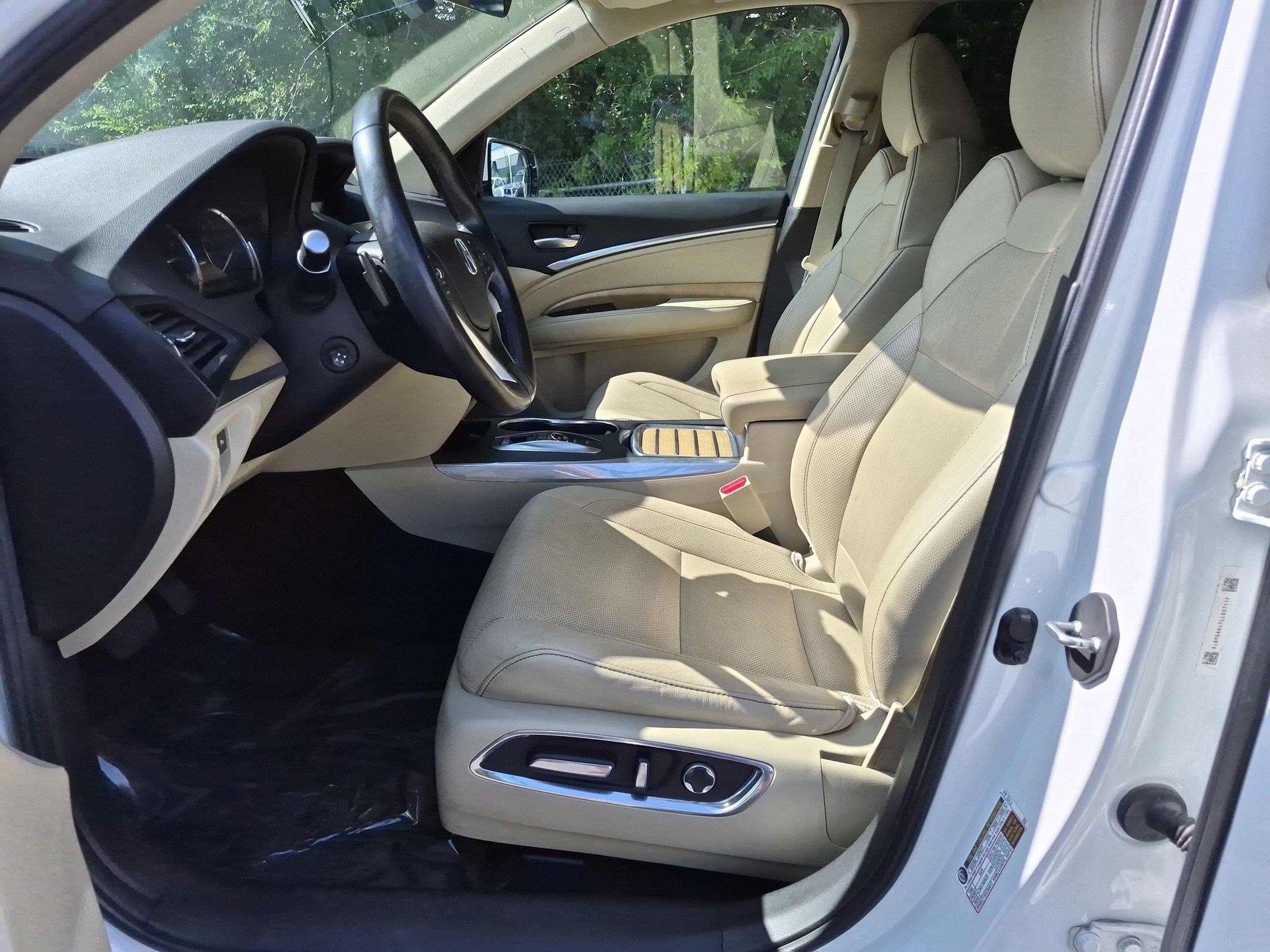 Used 2020 Acura MDX w/ Technology Package AWD/4WD image 28