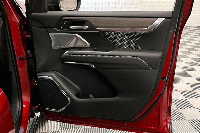 Used 2025 GMC Acadia Denali w/ Super Cruise Package image 20