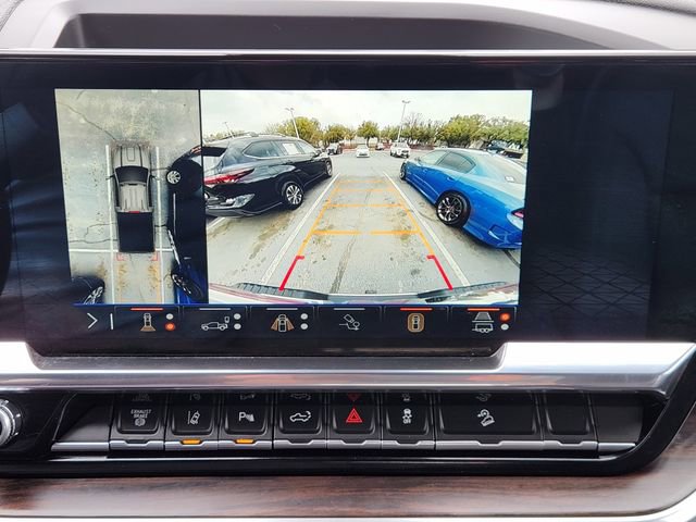 Used 2025 GMC Sierra 2500 SLT w/ SLT Convenience Package AWD/4WD image 17