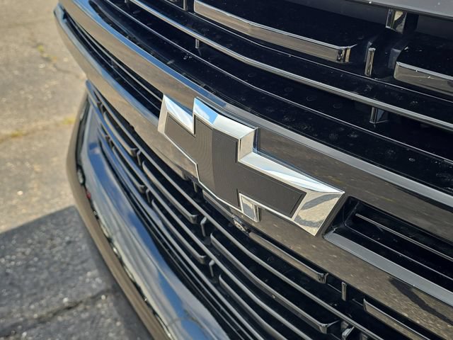 Certified 2023 Chevrolet Suburban RST w/ Sport Performance Package AWD/4WD image 38