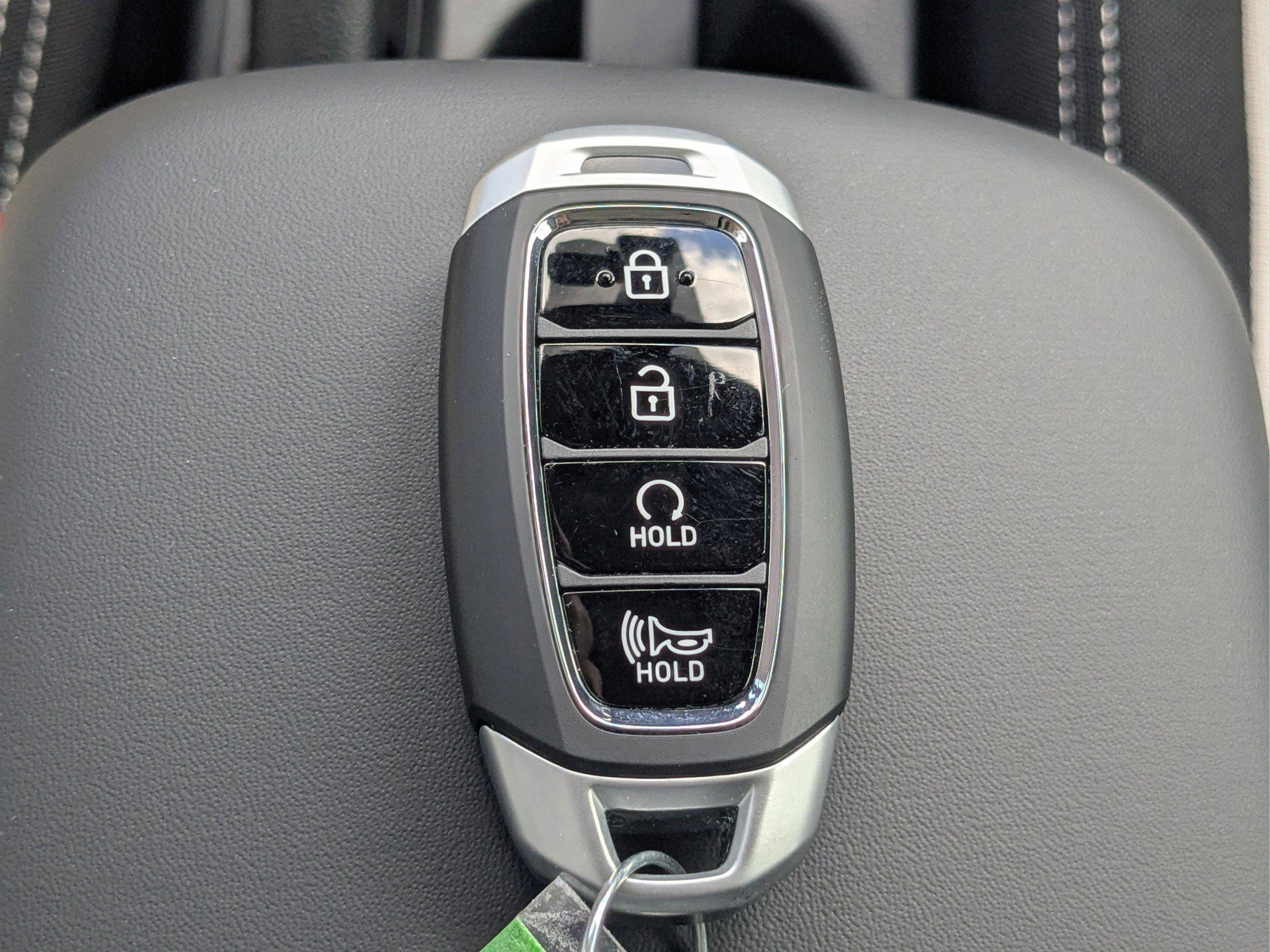 New 2026 Hyundai Venue SEL FWD image 36