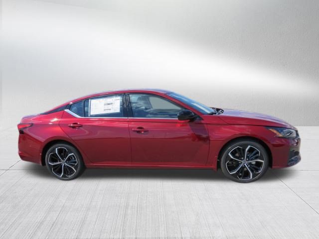 New 2026 Nissan Altima 2.5 SR FWD image 2