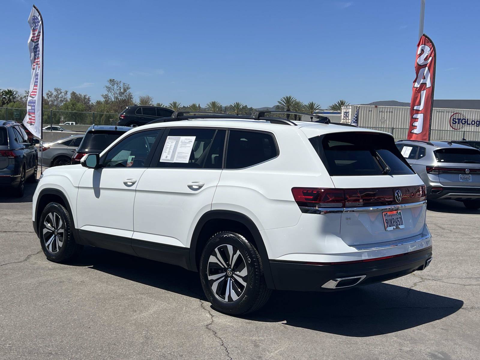 Certified 2025 Volkswagen Atlas SE FWD image 3