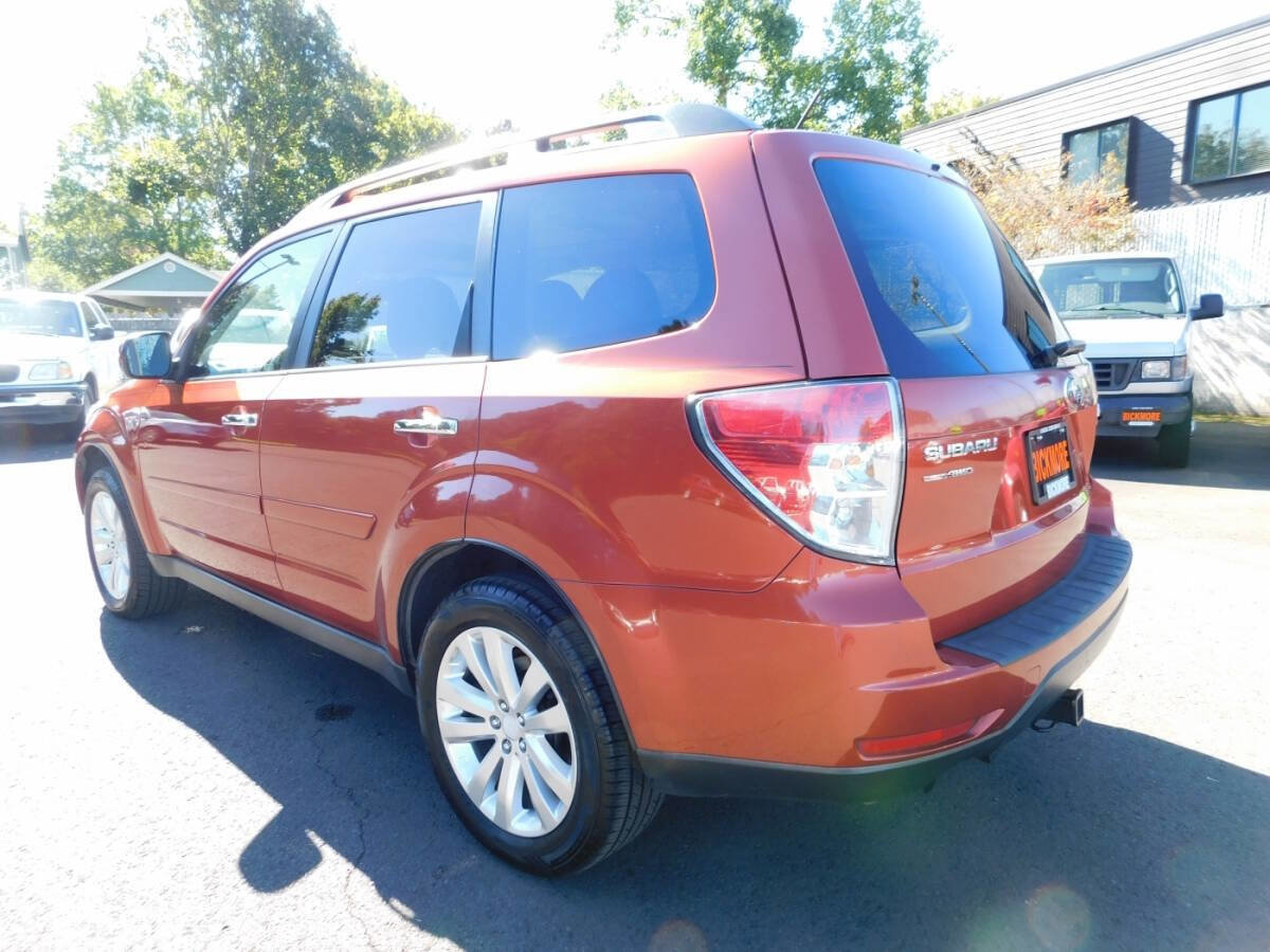 Used 2011 Subaru Forester 2.5X Premium image 3