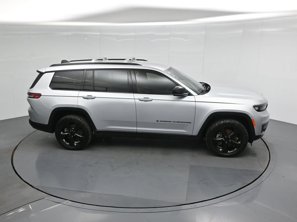 Used 2021 Jeep Grand Cherokee L Laredo AWD/4WD image 48
